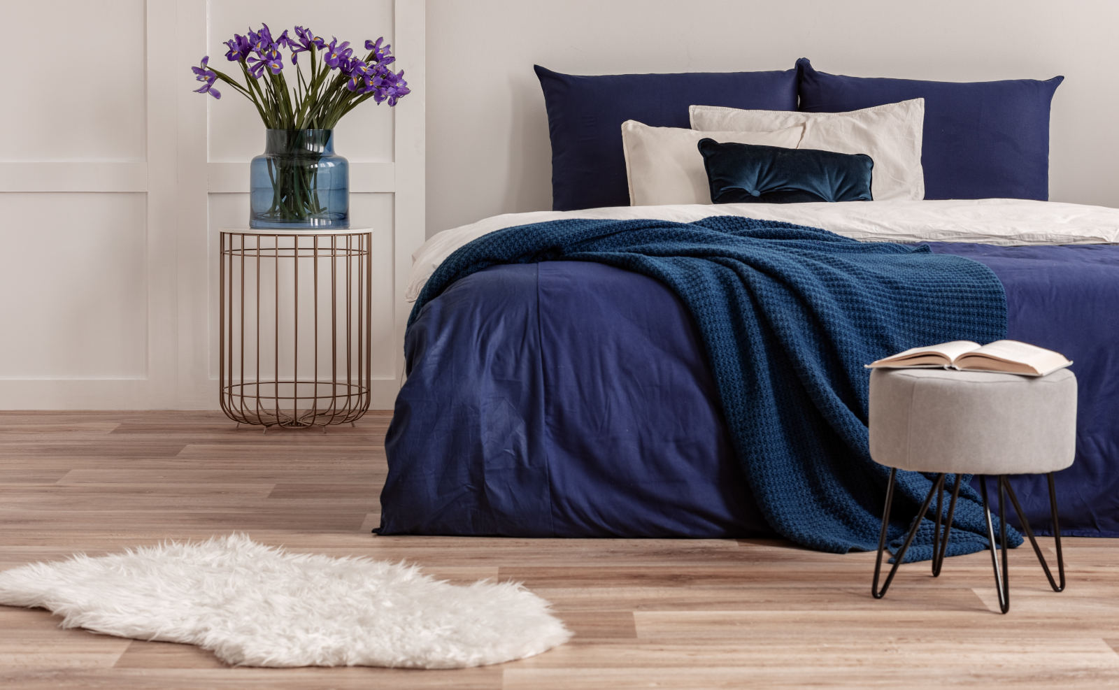 Kárpitozott ágy, szövetágy – stílusos elegancia a hálóban